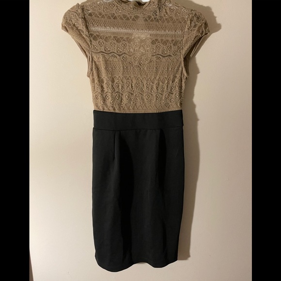 Dress - Picture 2 of 4